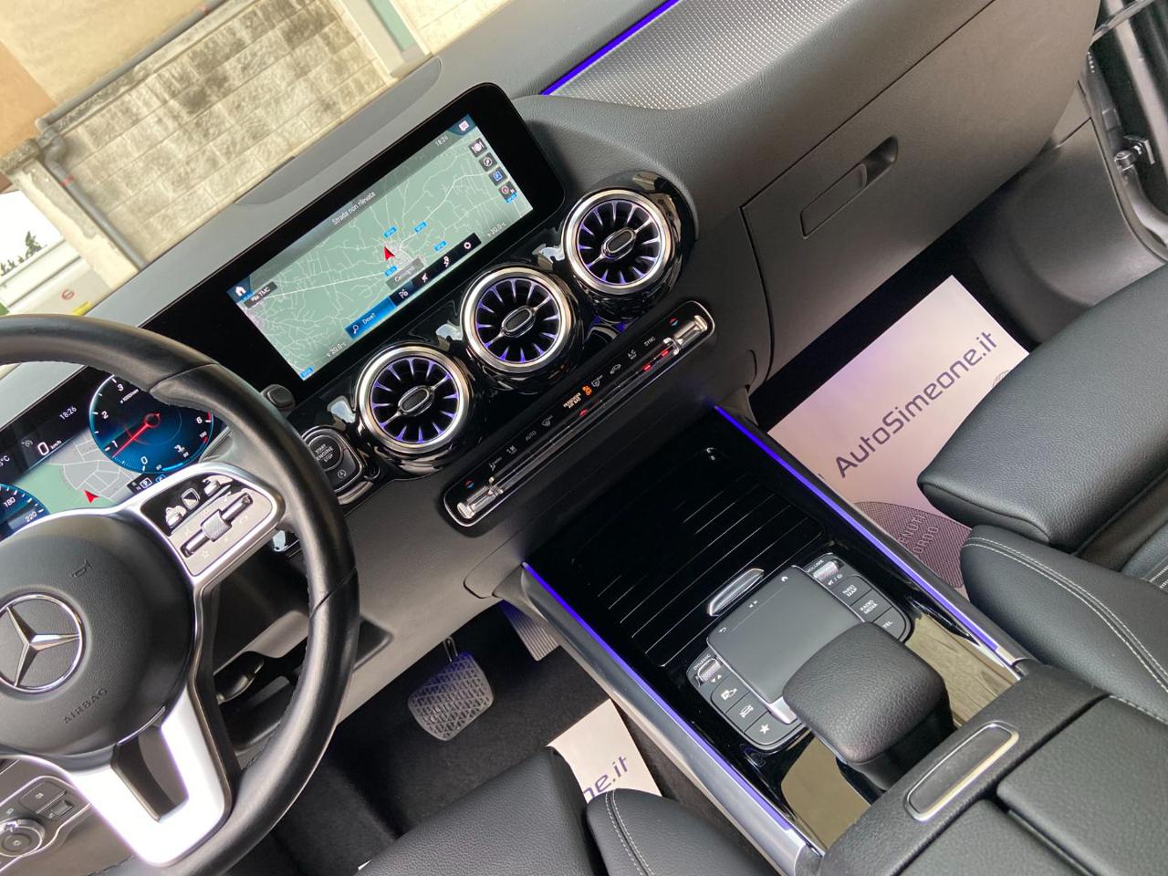 MERCEDES-BENZ GLA 200 d Automatic Sport Plus - 21