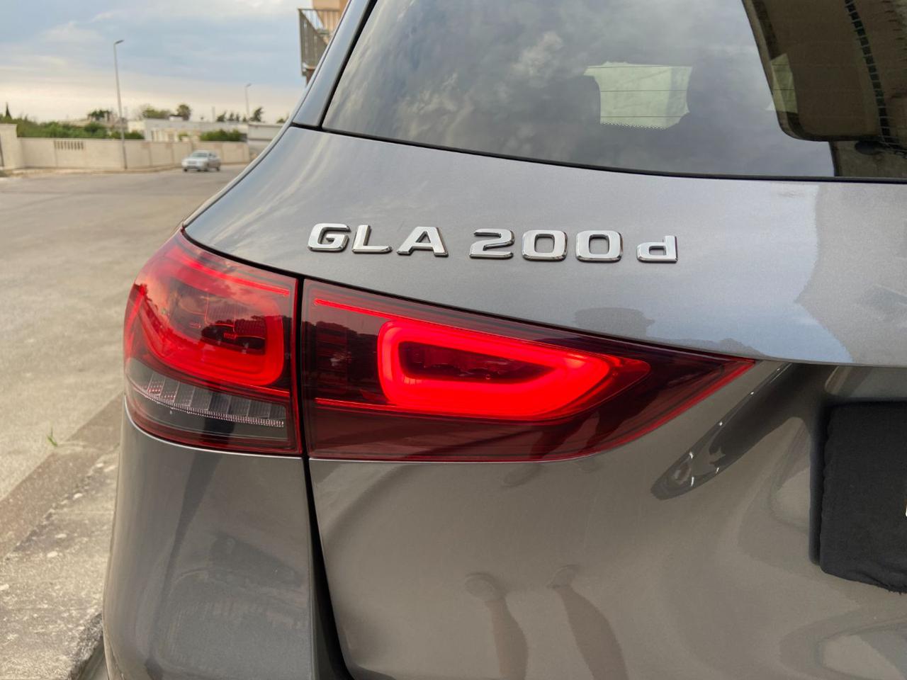 MERCEDES-BENZ GLA 200 d Automatic Sport Plus - 29