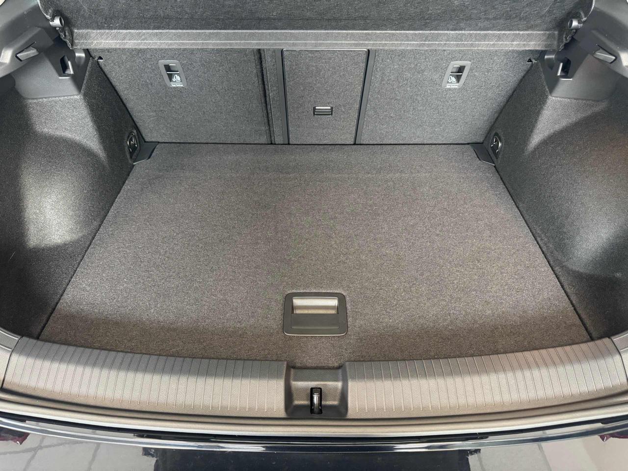 VOLKSWAGEN T-Roc 1.0 TSI Life - 12