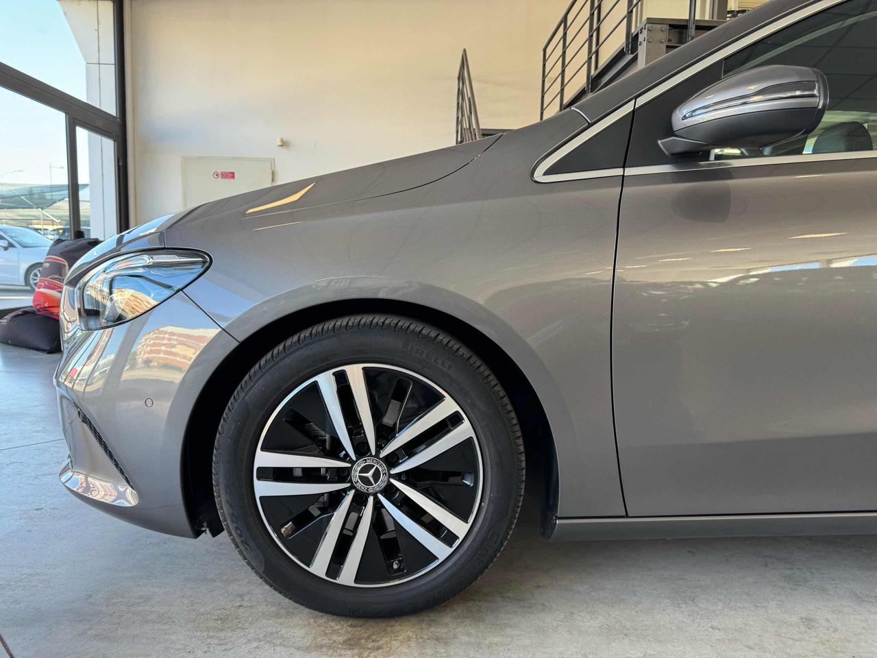 MERCEDES-BENZ B 180 d Automatic Sport Plus - 23