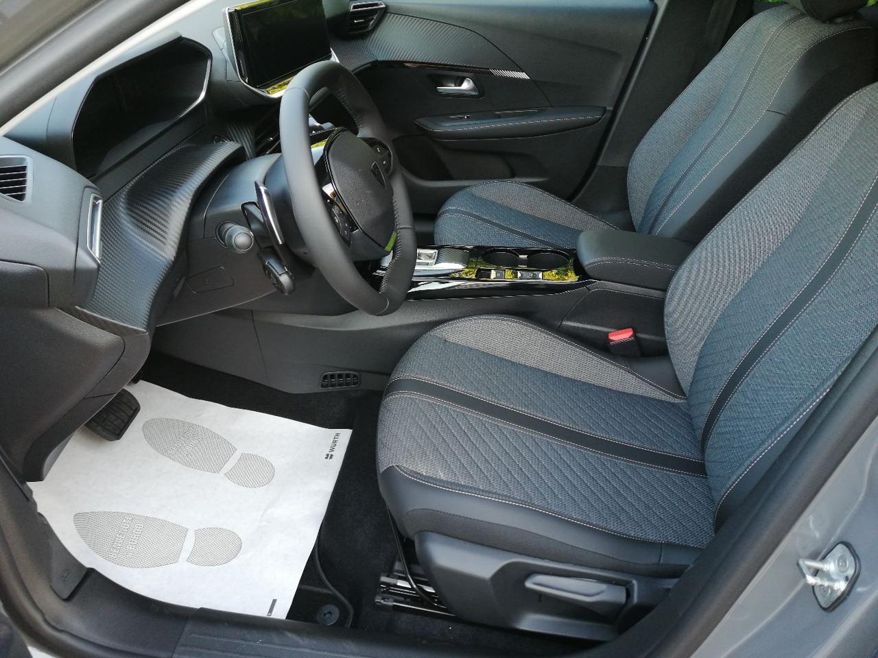 PEUGEOT 208 Hybrid 110 CV e-DCS6 Allure - 8