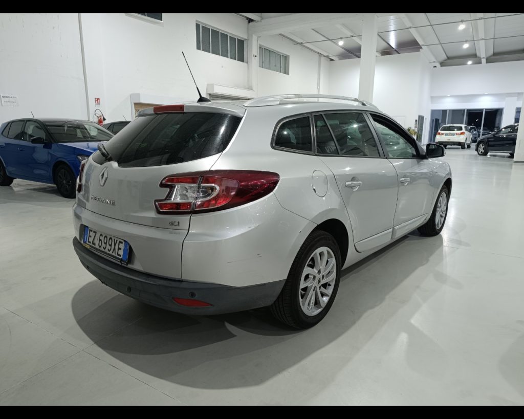 RENAULT Megane Mégane 1.5 dCi 110CV SporTour Wave - 3