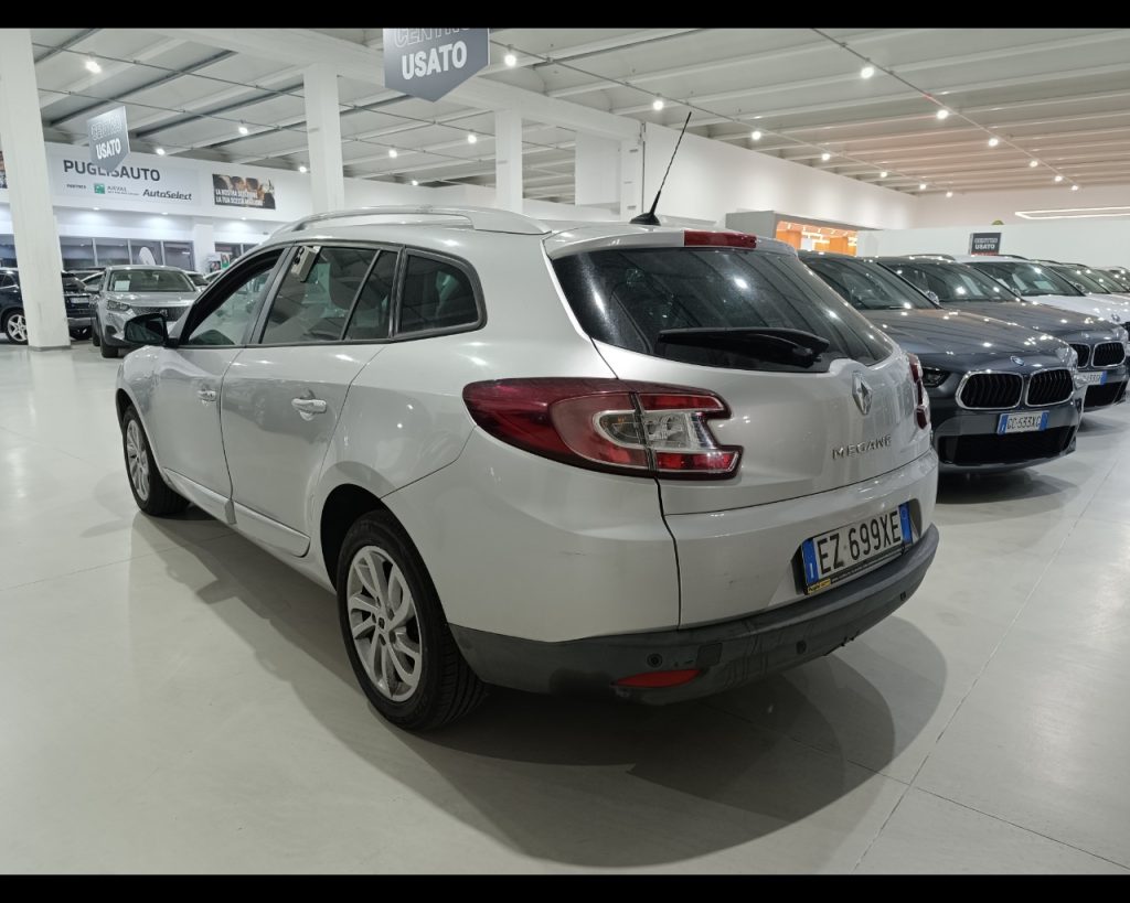 RENAULT Megane Mégane 1.5 dCi 110CV SporTour Wave - 4