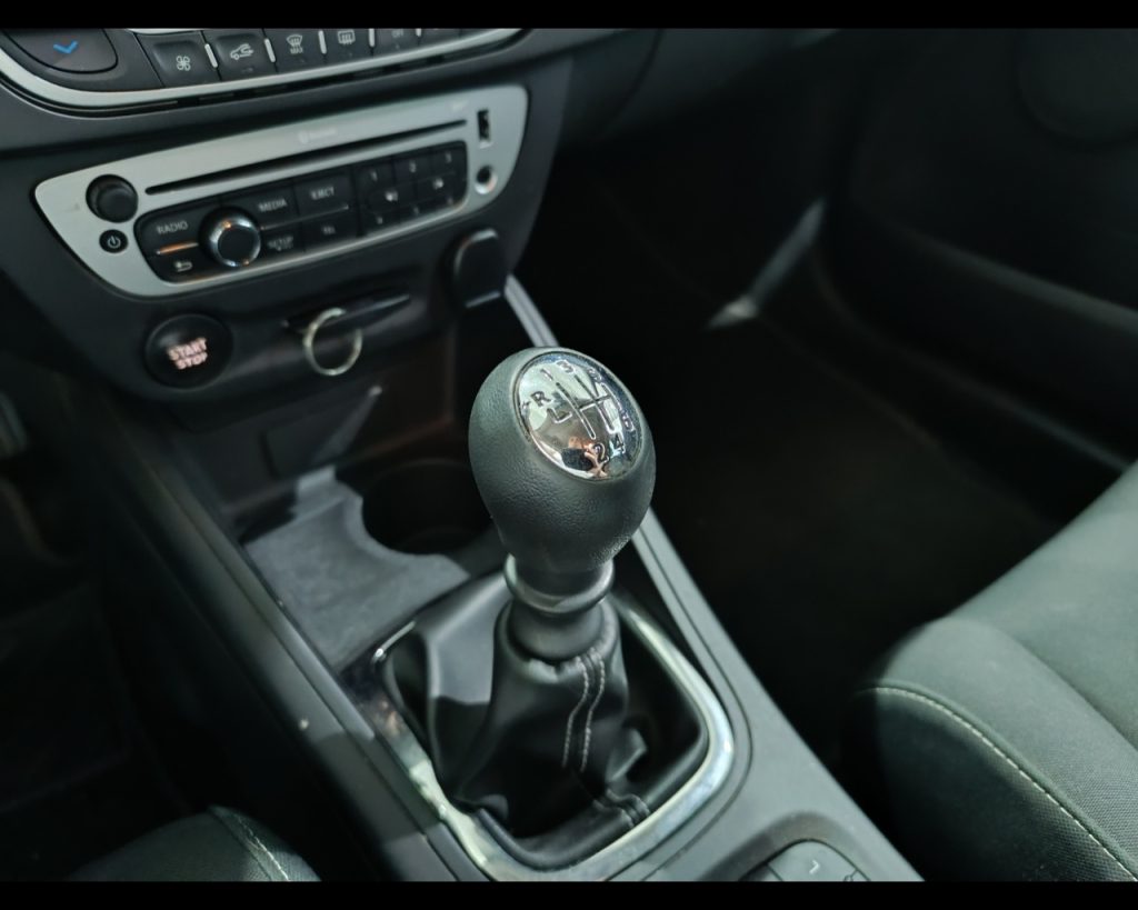 RENAULT Megane Mégane 1.5 dCi 110CV SporTour Wave - 9