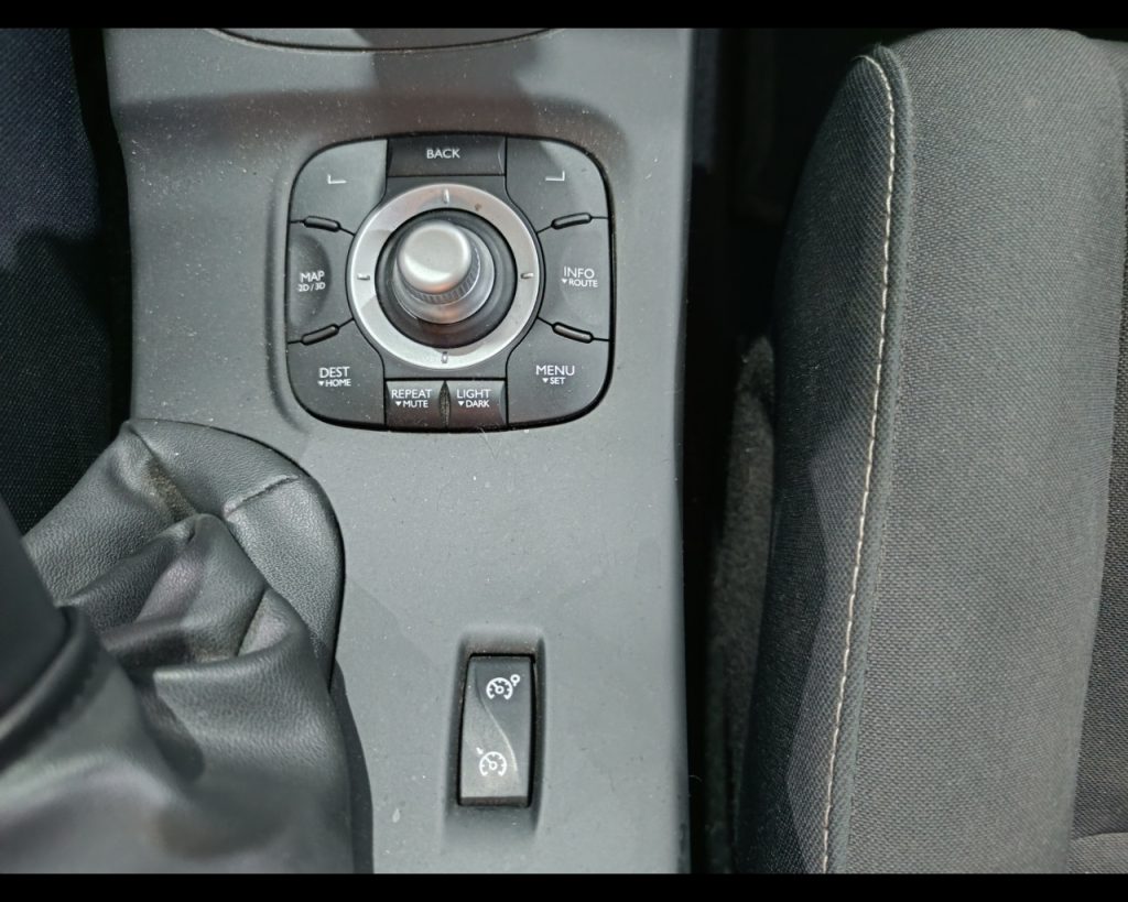 RENAULT Megane Mégane 1.5 dCi 110CV SporTour Wave - 10