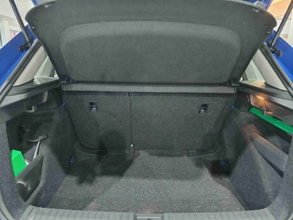 SKODA Kamiq 1.0 TSI Ambition - 12