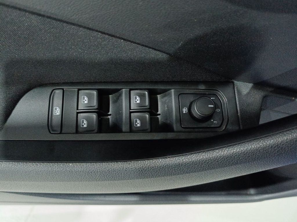 SKODA Kamiq 1.0 TSI Ambition - 20