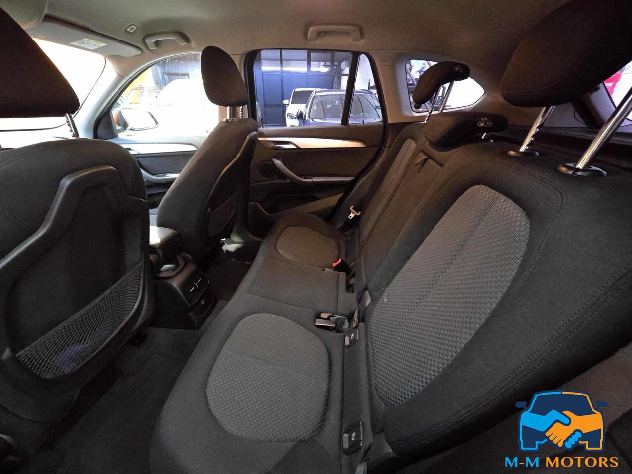 BMW X1 sDrive18d Advantage - 18