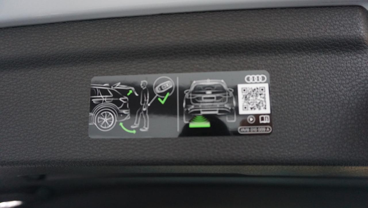 AUDI Q3 SPB 40 TDI quattro S tronic S line edition - 38