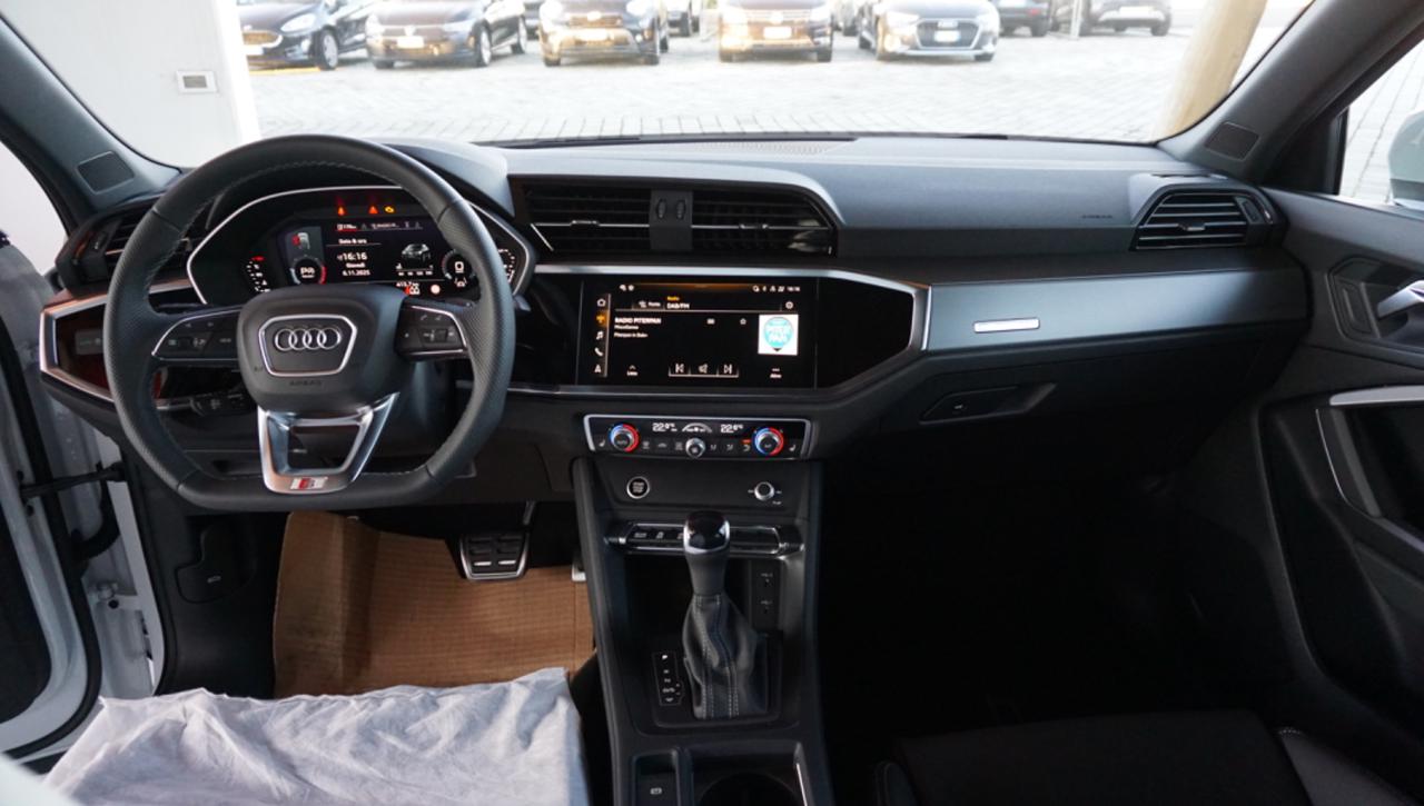 AUDI Q3 SPB 40 TDI quattro S tronic S line edition - 34