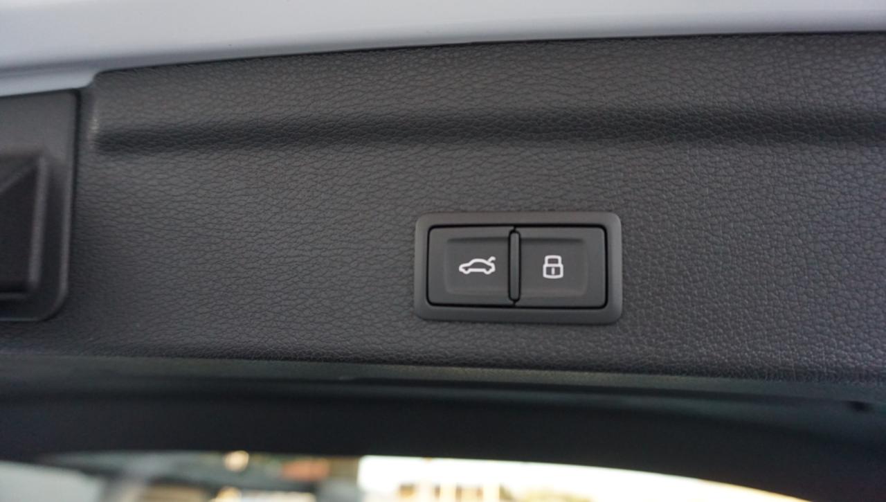 AUDI Q3 SPB 40 TDI quattro S tronic S line edition - 37