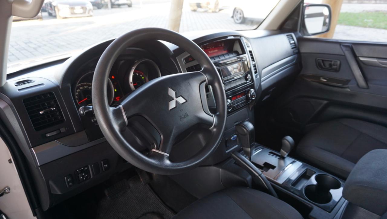 MITSUBISHI Pajero 3.2 DI-D 16V aut. 5p. Instyle DPF - 15