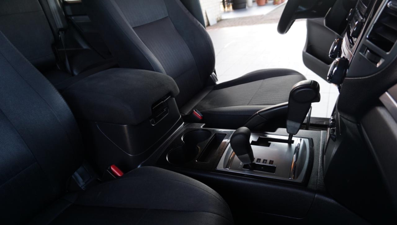 MITSUBISHI Pajero 3.2 DI-D 16V aut. 5p. Instyle DPF - 30