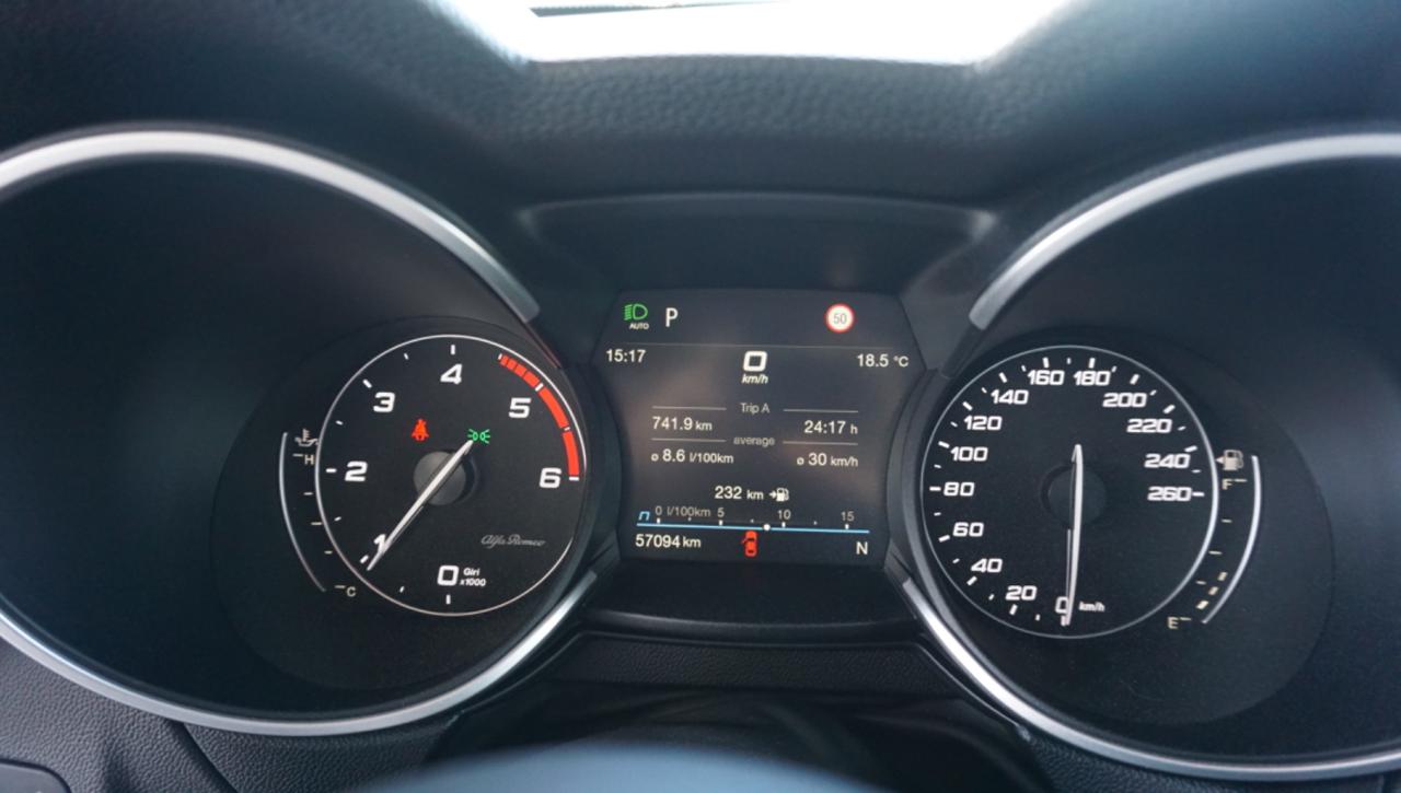 ALFA ROMEO Stelvio 2.2 Turbodiesel 210 CV AT8 Q4 Veloce - 23