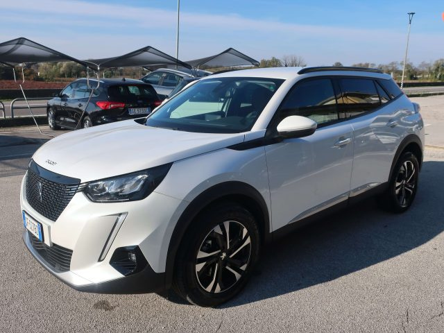 PEUGEOT 2008 Bianco metallizzato