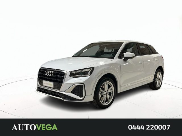 AUDI Q2 Bianco pastello