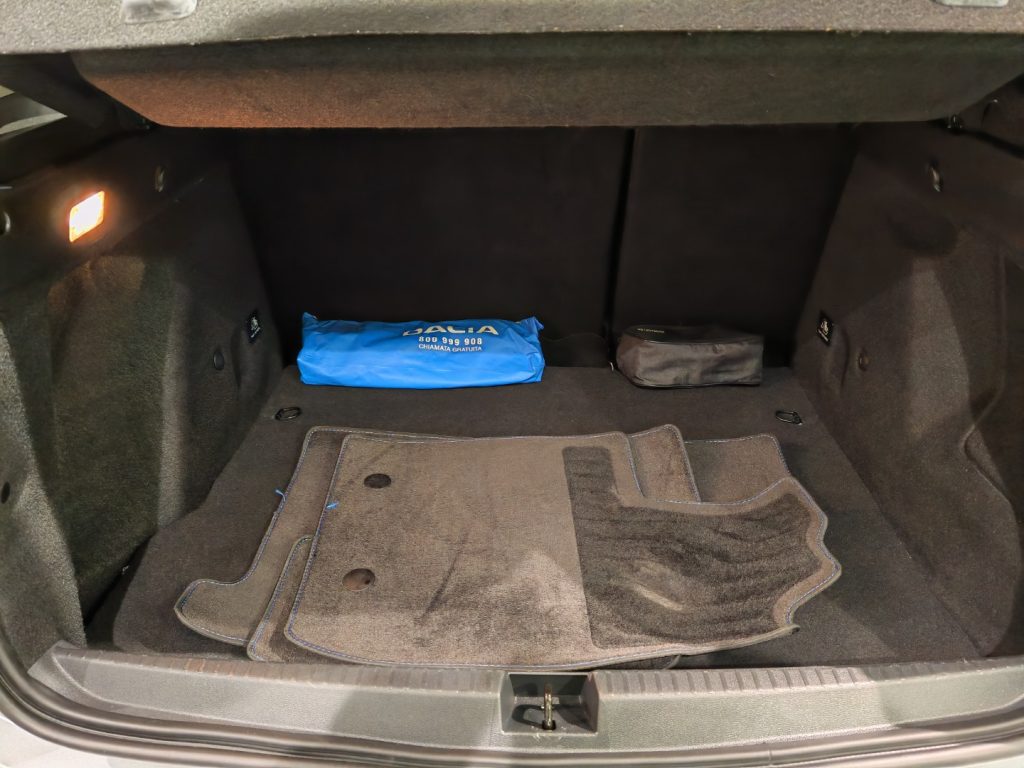 DACIA Duster 1.0 TCe 100 CV ECO-G 4x2 15th Anniversary - 24