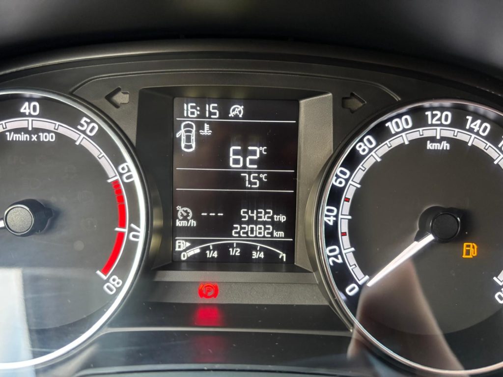 SKODA Fabia 1.0  60 CV AMBITION  display-sedili riscaldati - 15