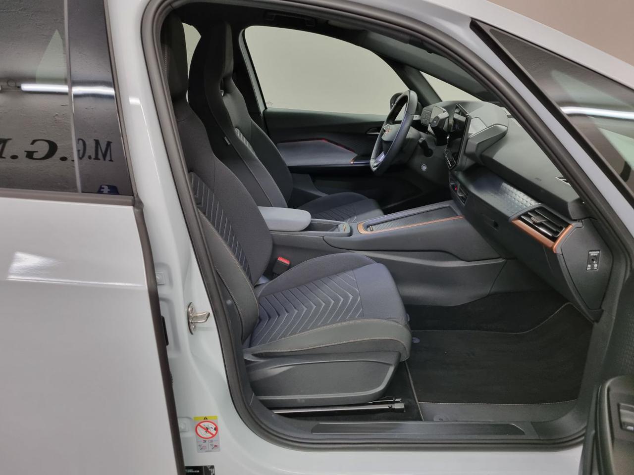 CUPRA Born 58kWh 204 CV - 10