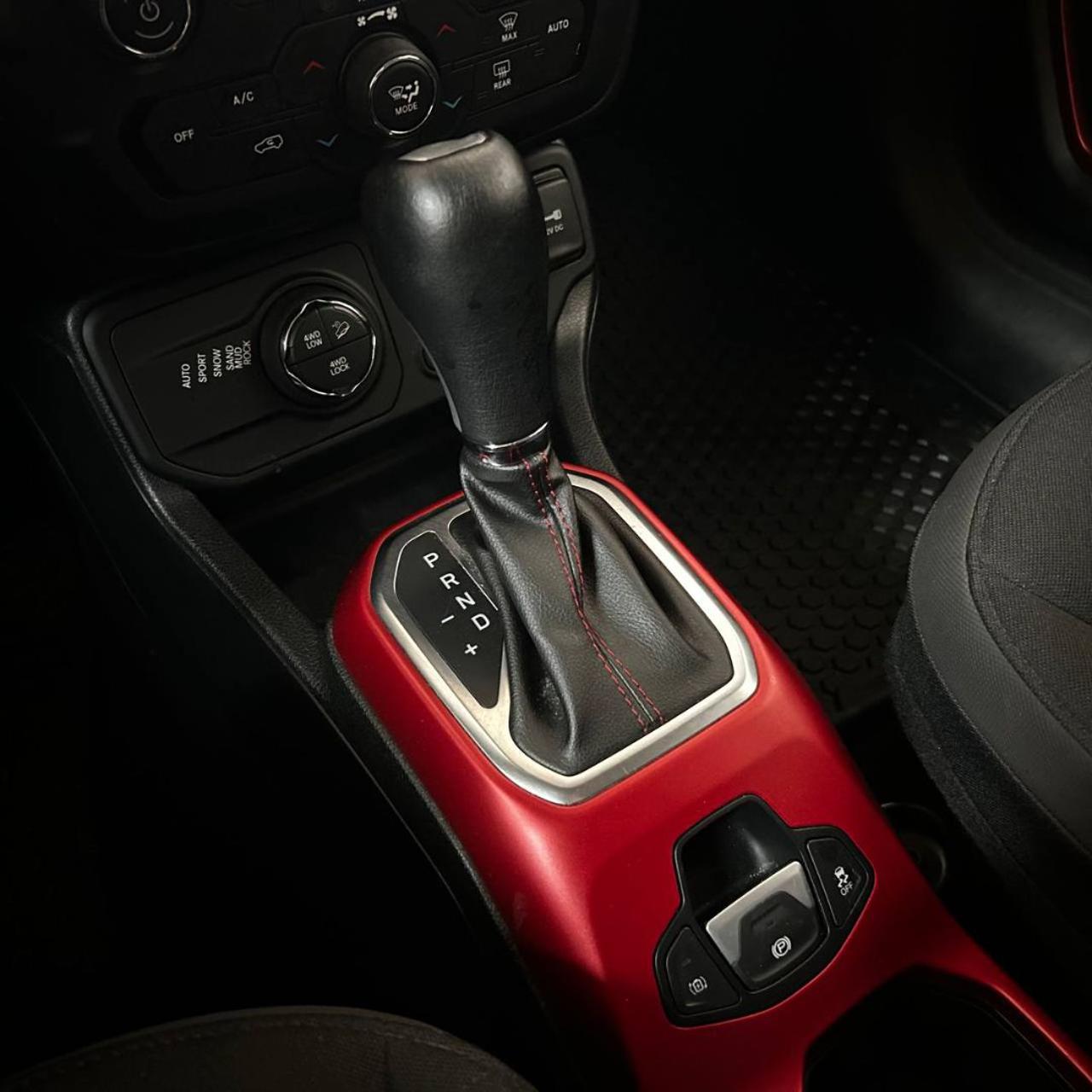 JEEP Renegade 1.3 T4 240CV PHEV 4xe AT6 Trailhawk - 27