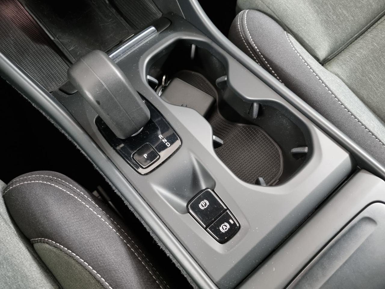 VOLVO XC40 B4 AWD automatico Core - 13