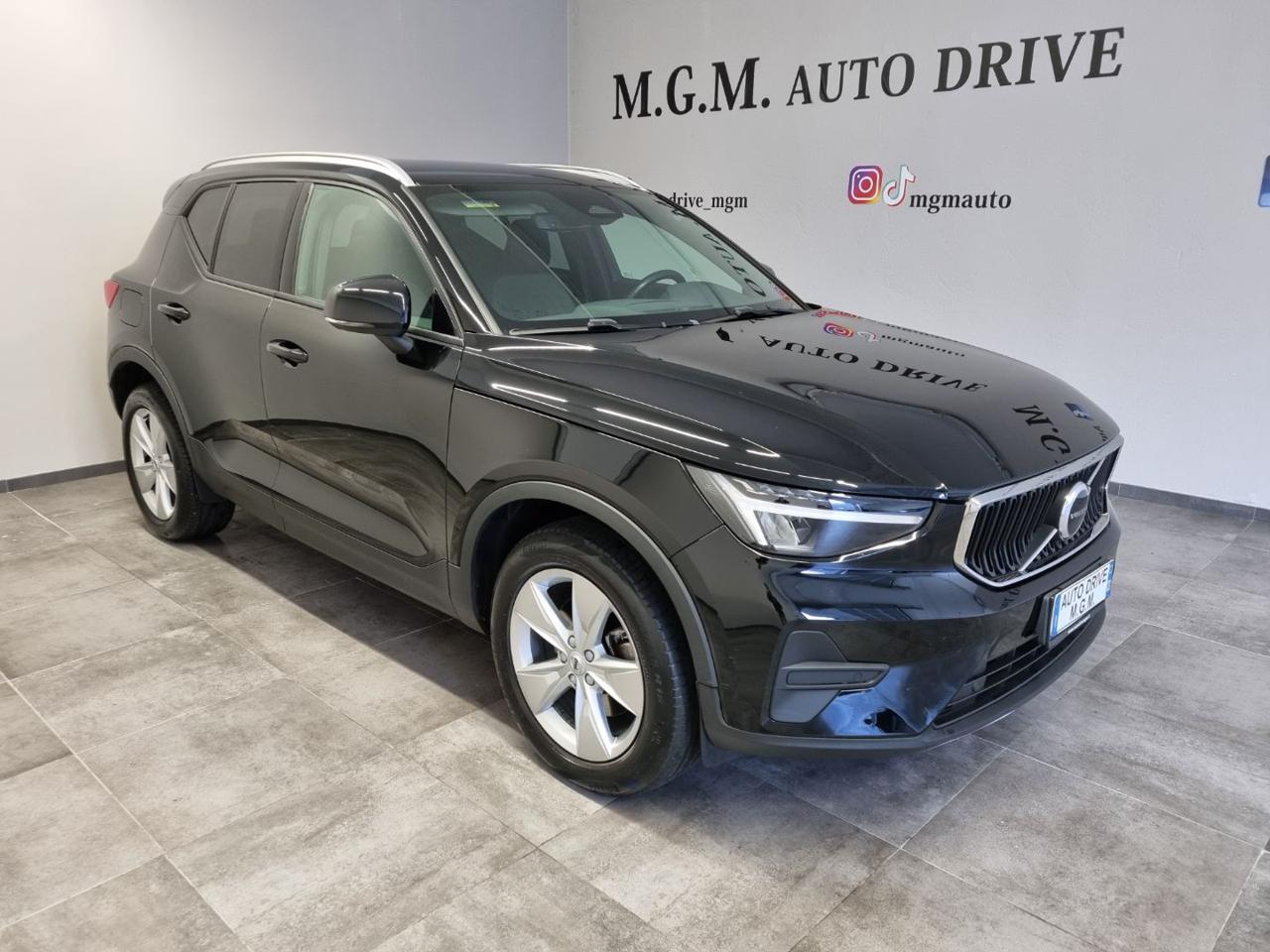 VOLVO XC40 B4 AWD automatico Core - 10