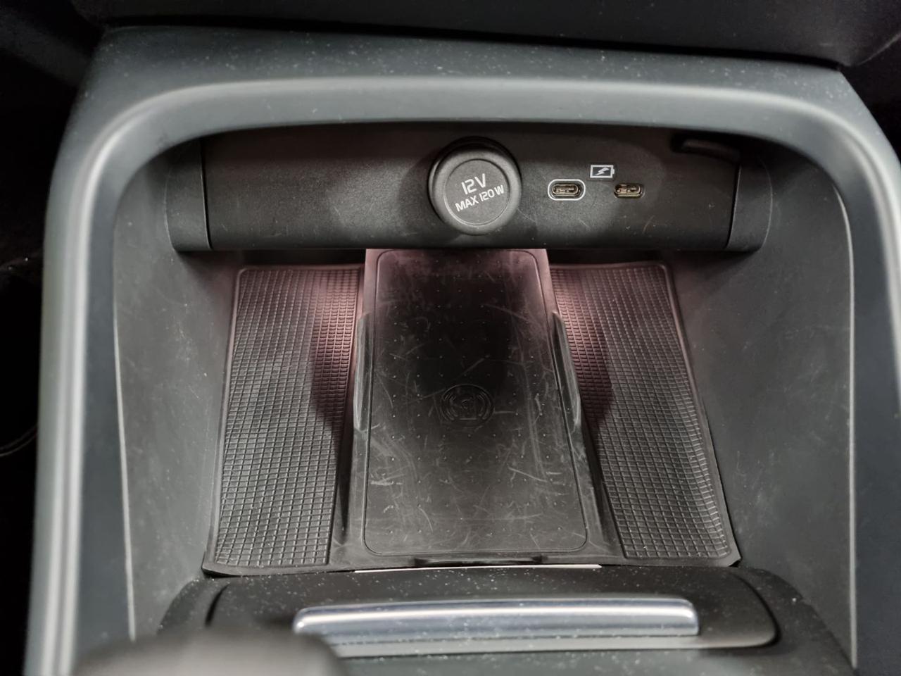 VOLVO XC40 B4 AWD automatico Core - 14