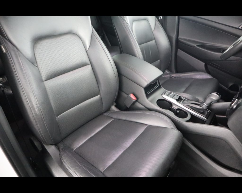 HYUNDAI Tucson 2.0 crdi Xpossible 4wd 185cv auto - 17