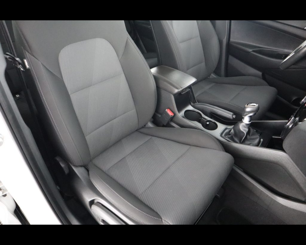 HYUNDAI Tucson 1.6 crdi Xprime 2wd 115cv - 17