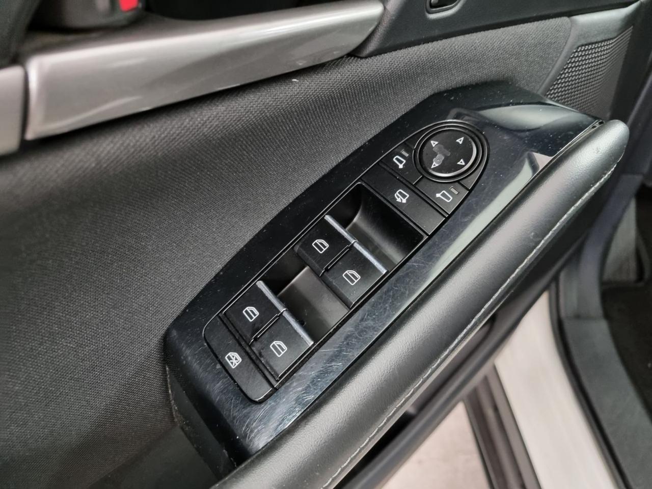 MAZDA CX-30 2.0L e-Skyactiv-G 150 CV M Hybrid 2WD Evolve - 28