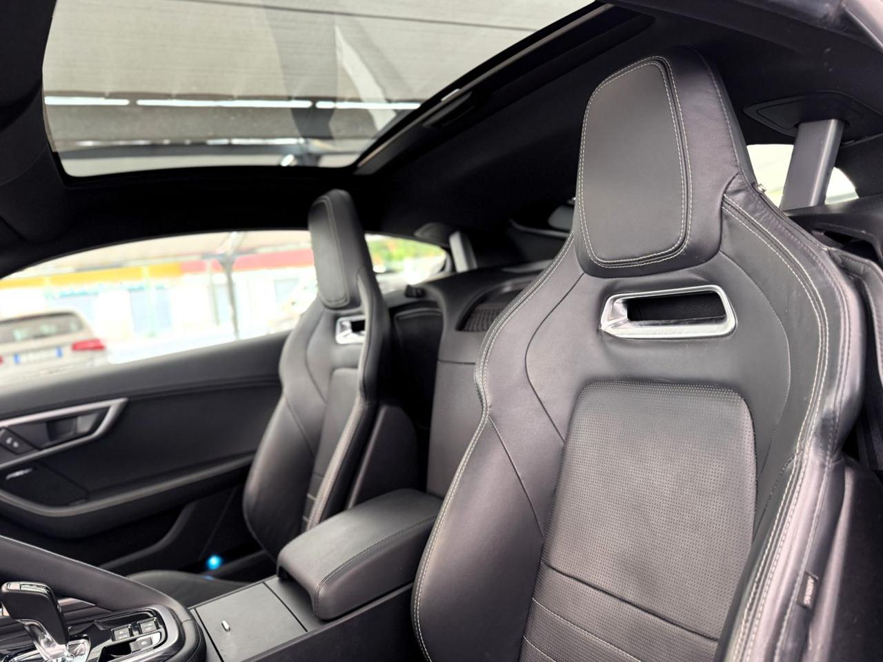 JAGUAR F-Type 2.0i 300cv Coupé R-Dynamic (Tetto/Led/Auto/Retro) - 6