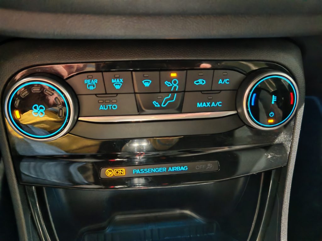 FORD Puma 1.0 EcoBoost Hybrid 125 CV S&S ST-Line - 27