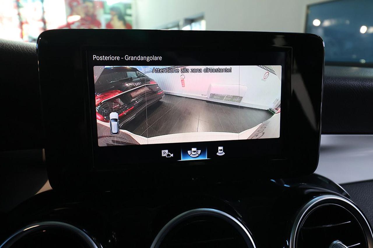 MERCEDES-BENZ GLC 200 d 4Matic Business Extra - 25