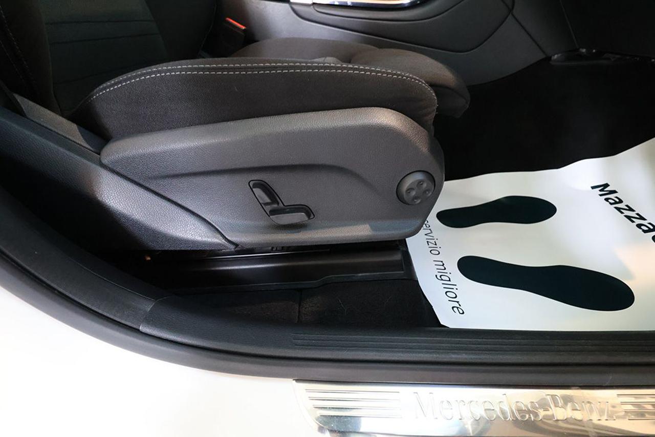 MERCEDES-BENZ GLC 200 d 4Matic Business Extra - 33