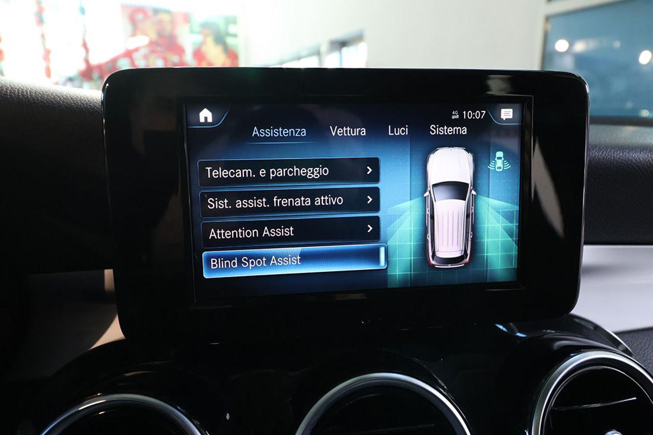 MERCEDES-BENZ GLC 200 d 4Matic Business Extra - 28