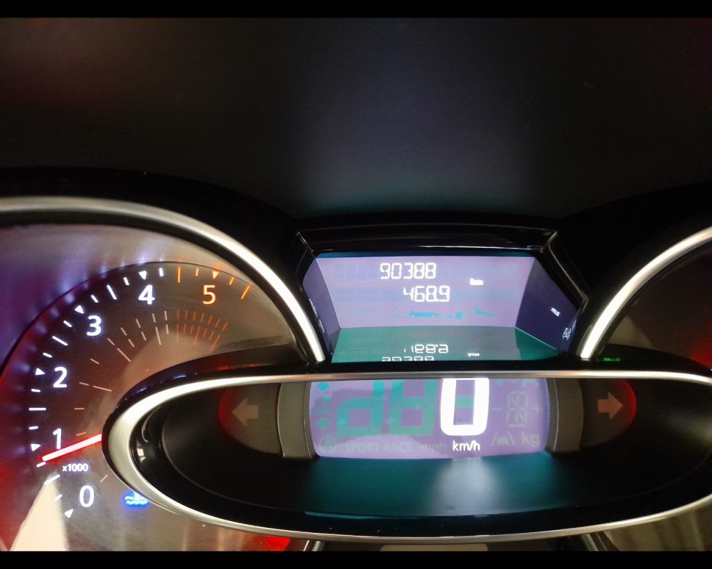 RENAULT Clio IV -  Sporter 1.5 dci energy Intens 90cv - 7