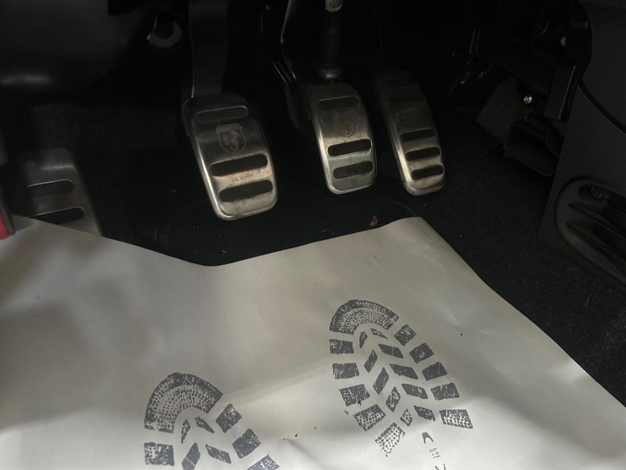 ABARTH 595 1.4 Turbo T-Jet 165 CV Turismo 70°Anniversario - 20