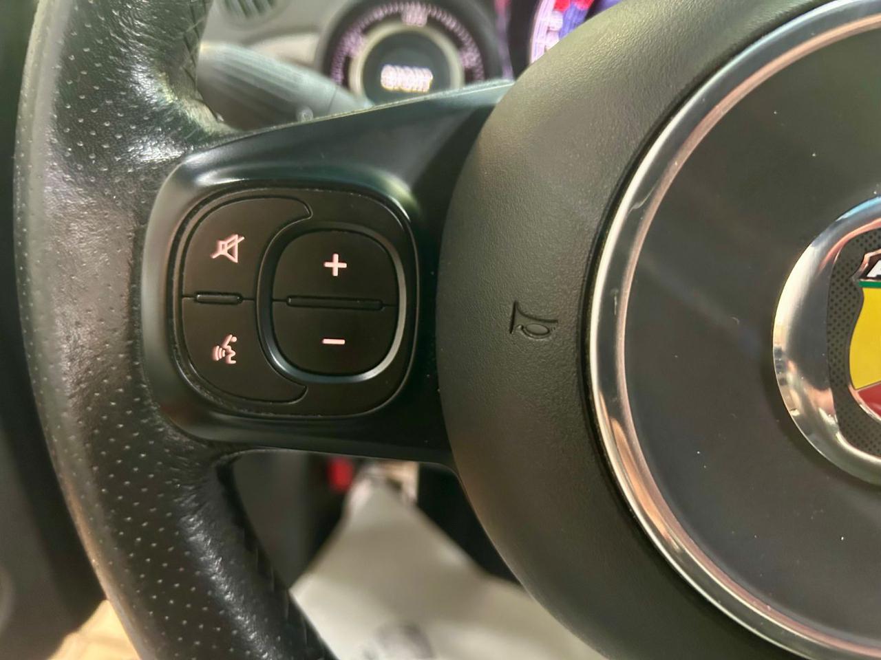 ABARTH 595 1.4 Turbo T-Jet 165 CV Turismo 70°Anniversario - 17