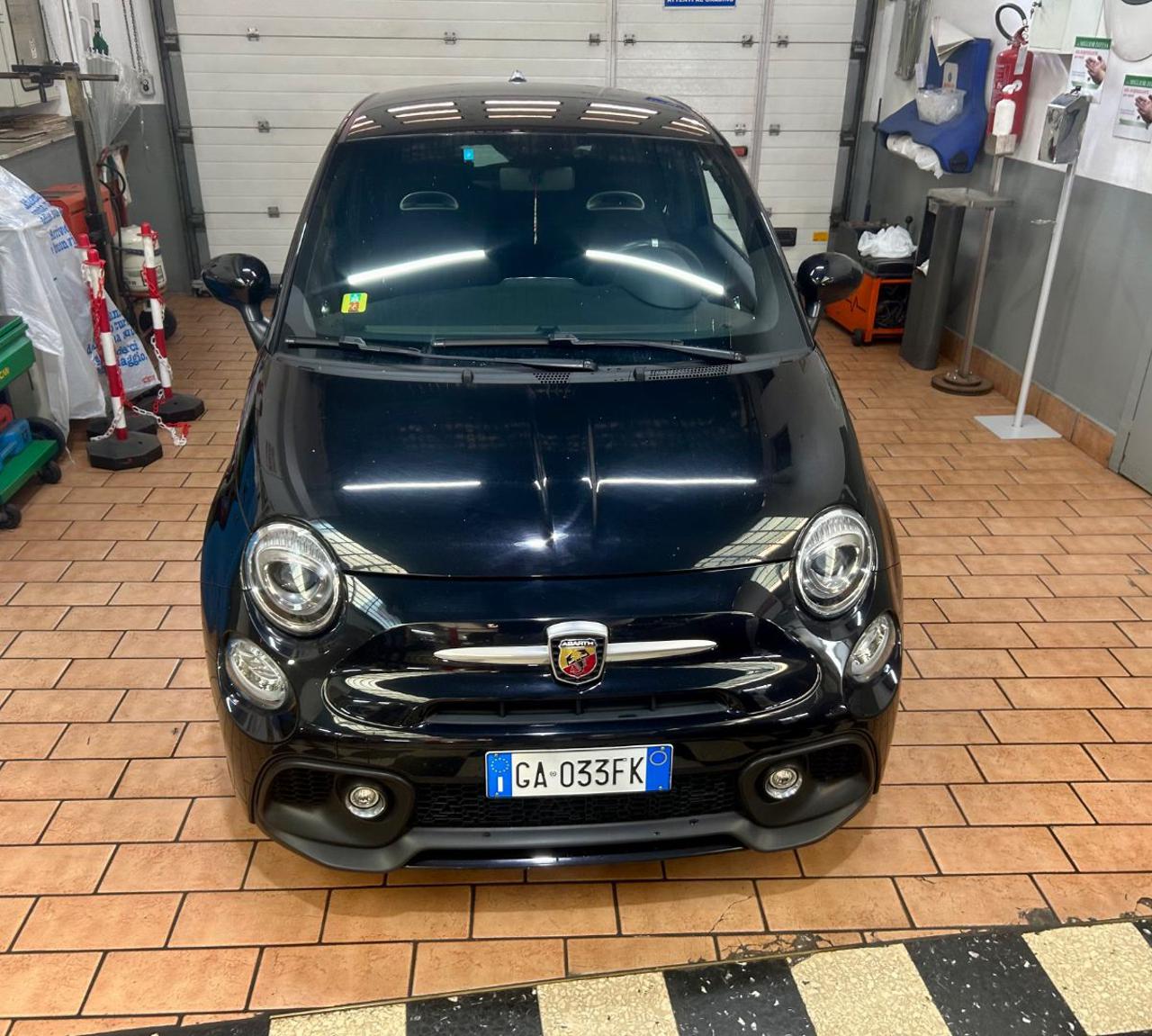 ABARTH 595 1.4 Turbo T-Jet 165 CV Turismo 70°Anniversario - 3