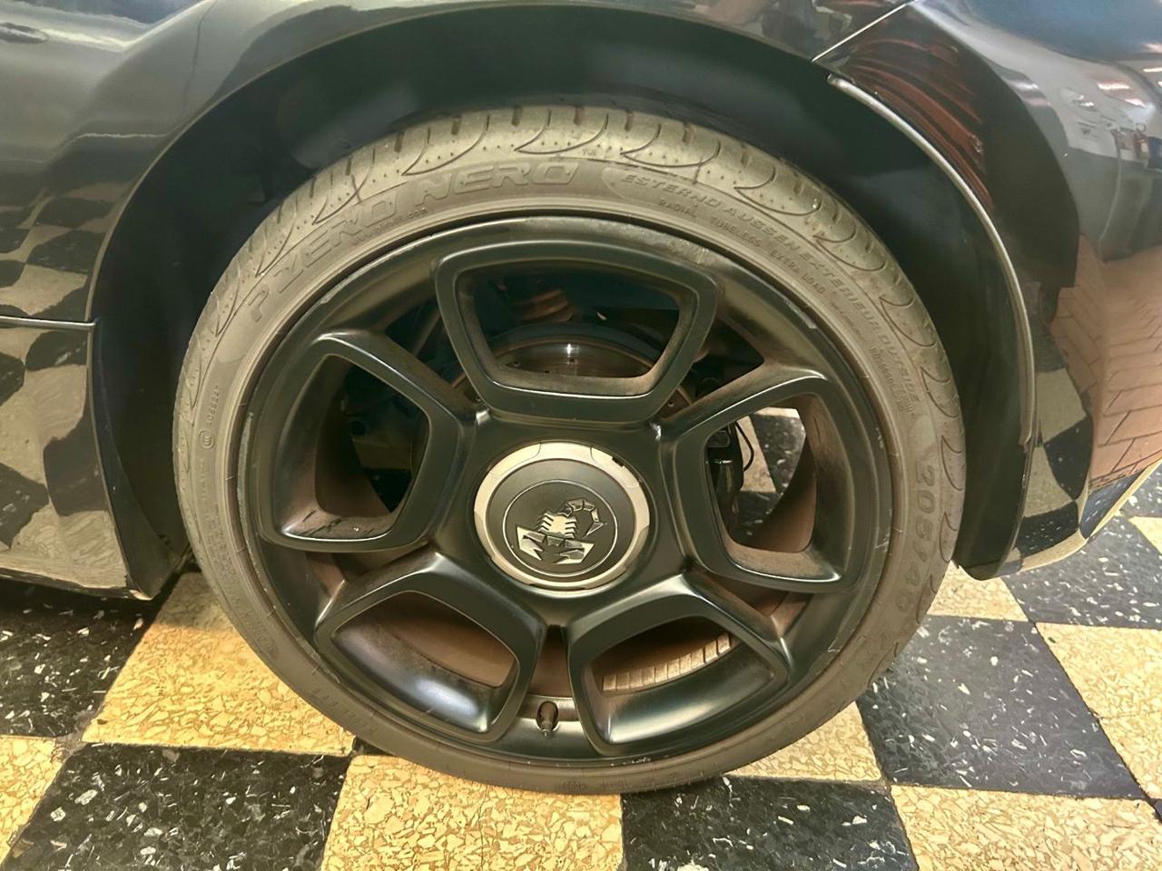 ABARTH 595 1.4 Turbo T-Jet 165 CV Turismo 70°Anniversario - 10