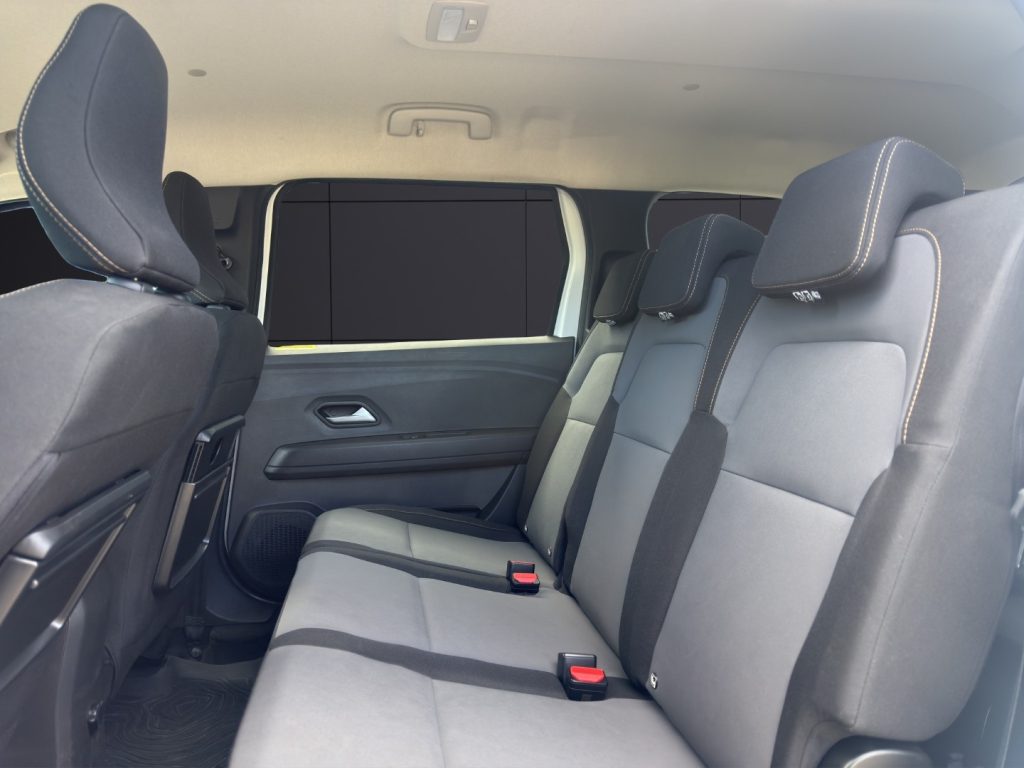 DACIA Jogger 1.6 Hybrid 140 7 posti Extreme - 13