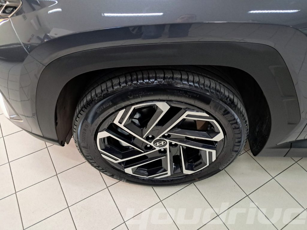 HYUNDAI Tucson / 1.6 CRDI 48V DCT Exellence KM0 - 21