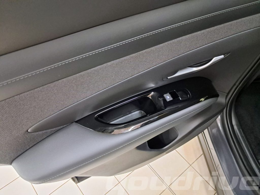 HYUNDAI Tucson / 1.6 CRDI 48V DCT Exellence KM0 - 20