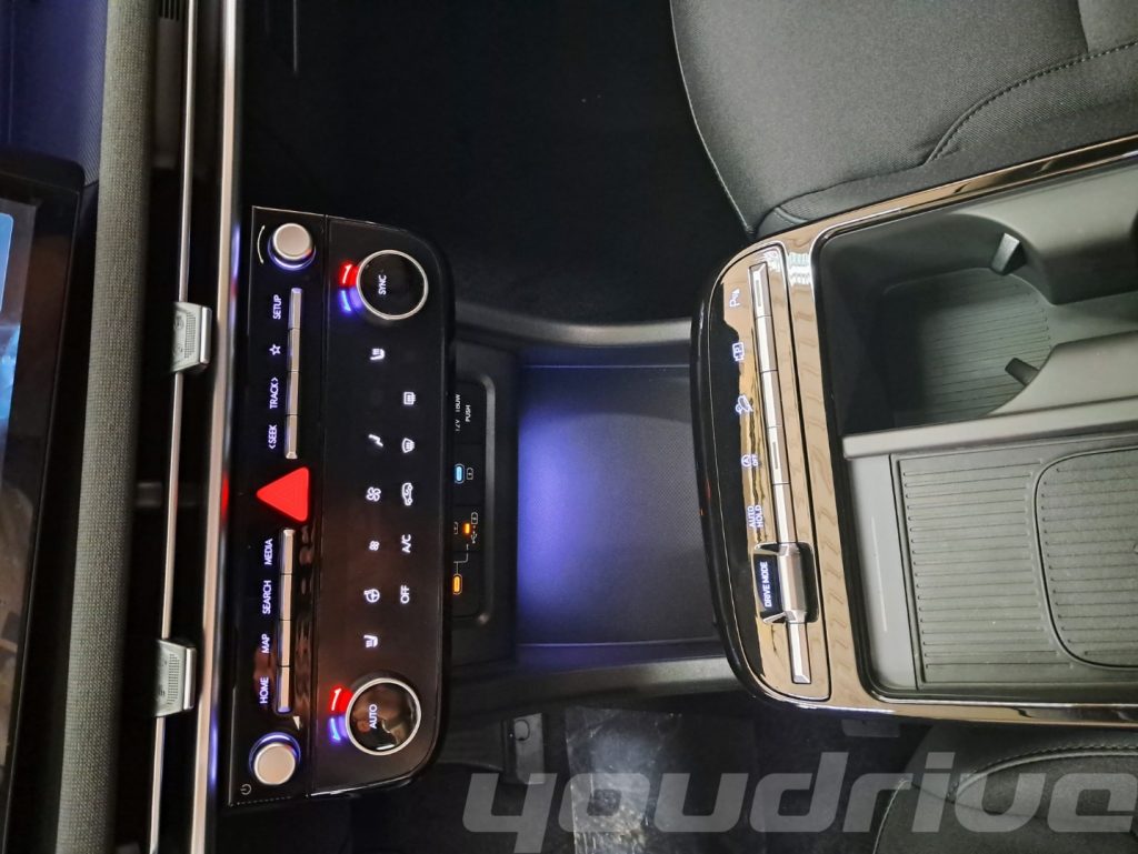 HYUNDAI Tucson / 1.6 CRDI 48V DCT Exellence KM0 - 17