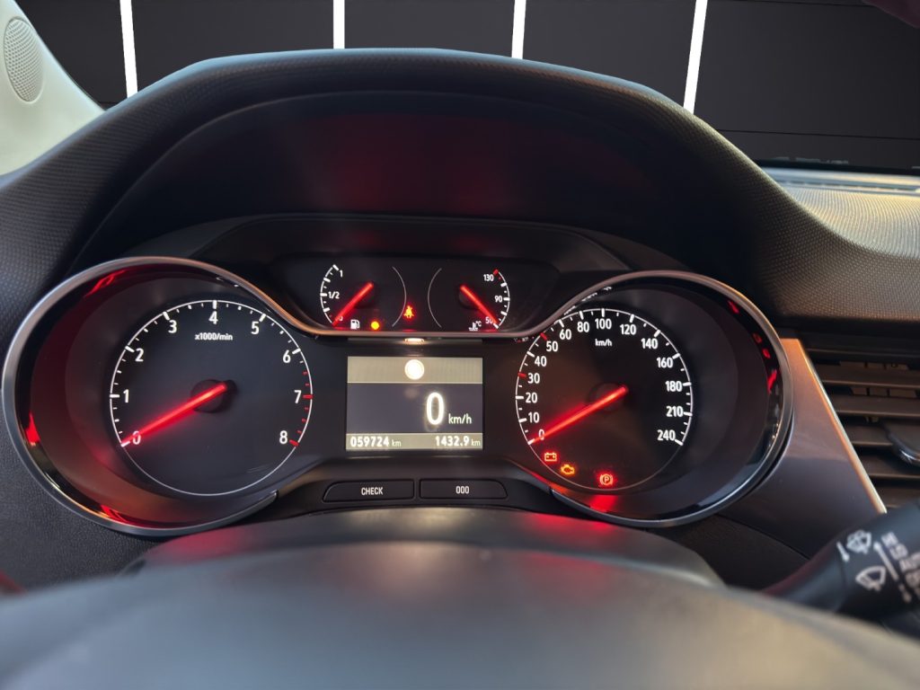 OPEL Crossland X 1.2 12V Innovation - 11