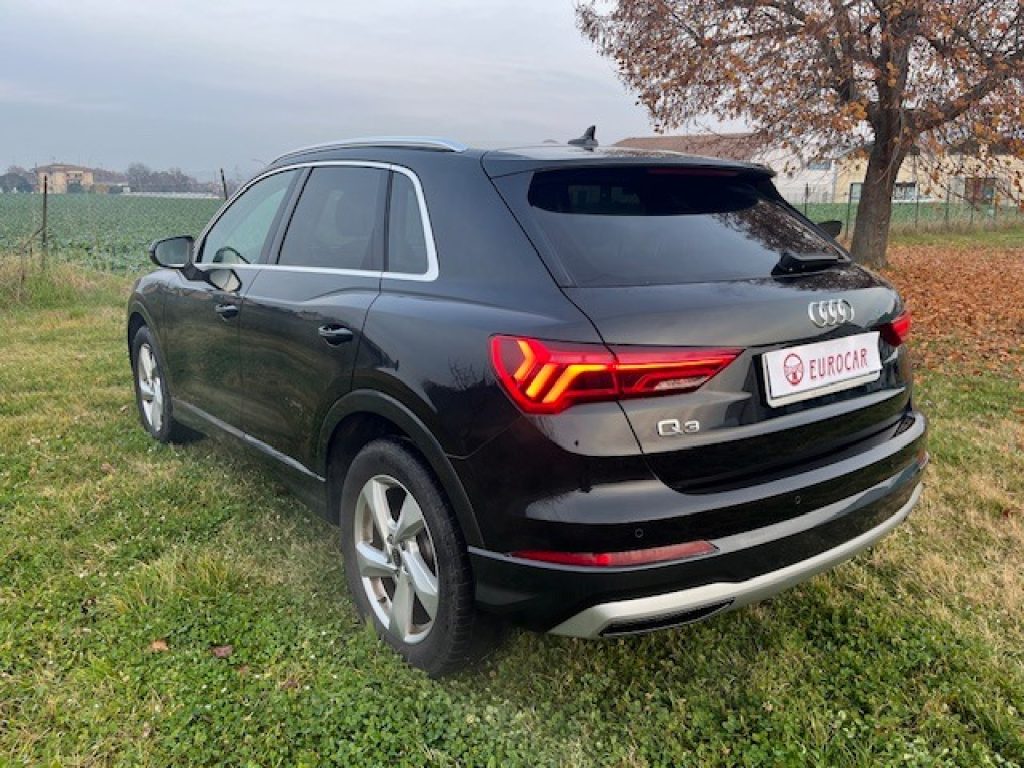 AUDI Q3 35 TDI S tronic - 5