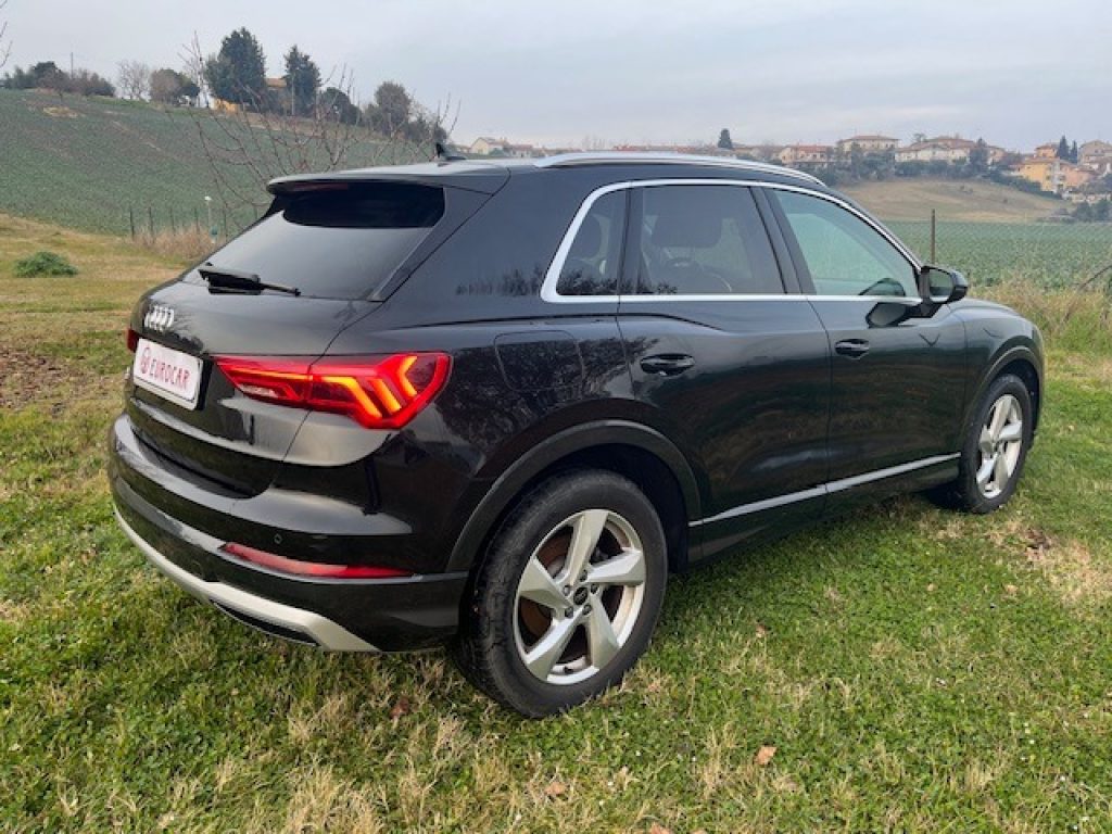 AUDI Q3 35 TDI S tronic - 7