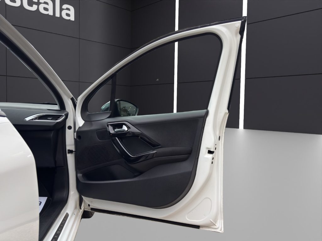 PEUGEOT 208 1° serie BlueHDi 100 S&S 5 porte Signature - 17