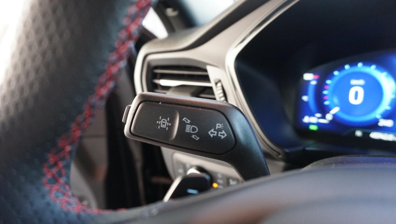 FORD Kuga 2.0 EcoBlue 120 CV aut. 2WD ST-Line - 23