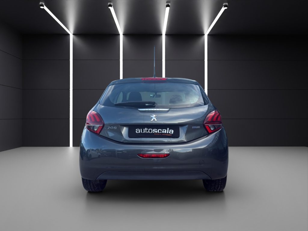 PEUGEOT 208 1° serie PureTech 82 3 porte Active - 4